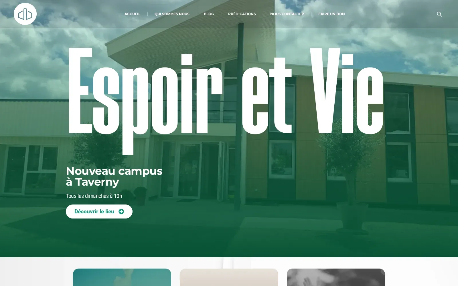 Page d'accueil d'Espoir et Vie : le titre « Espoir et Vie » sur la photo du bâtiment, et l'annonce « Nouveau campus à Taverny, tous les dimanches à 10h ».
